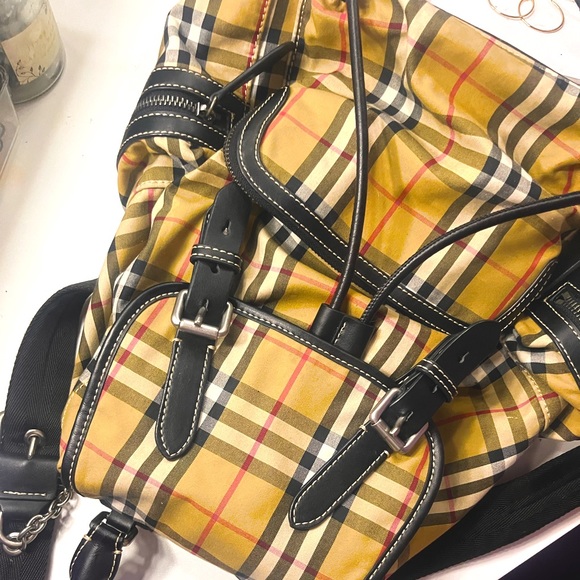 Burberry backpack - Picture 1 of 3